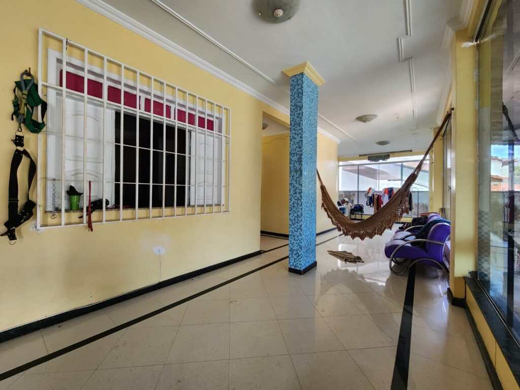 Casa · 5 quartos · São Luís